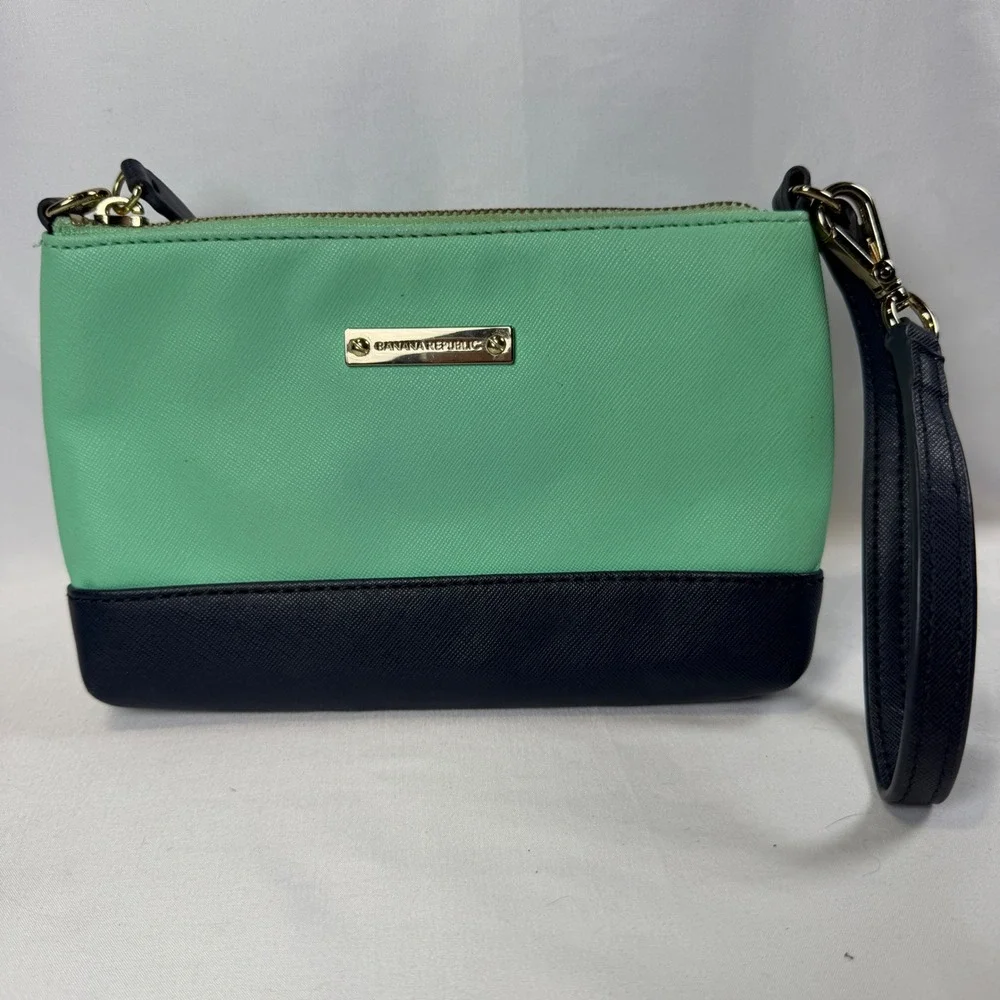 Banana Republic Wristlet Clutch Womens Small Mint Green Navy Blue Colorblock Bag